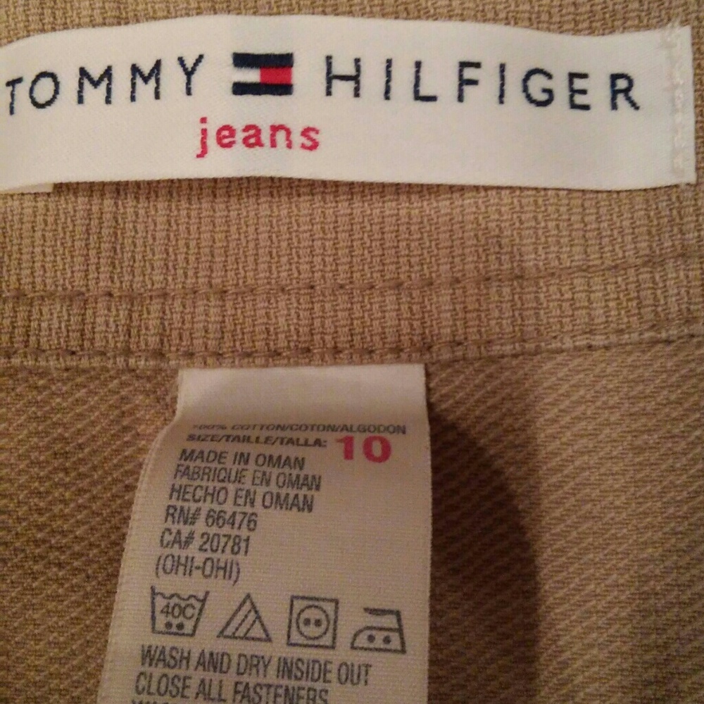 Tommy Hilfiger beige corduroy snap skirt - Picture 3 of 3